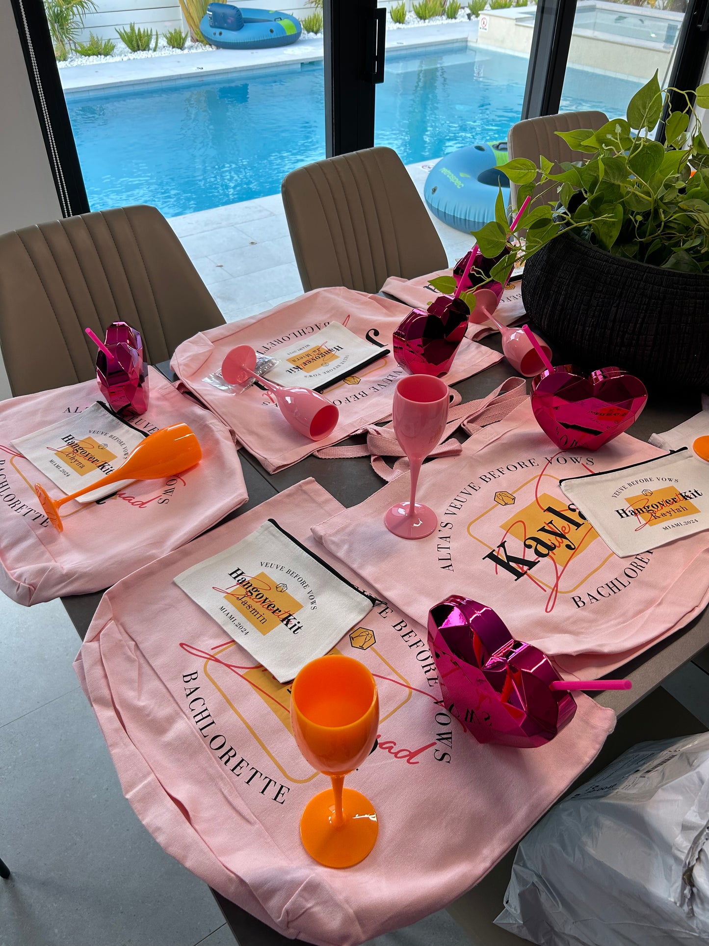 Custom Bridesmaid & Bachelorette Tote Bags